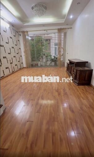 Nhà Nguyên căn 5T Hoàng Quốc Việt phân lô Ô Tô full đồ đẹp chỉ 22 tr