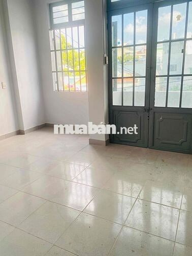 NHÀ GẦN CHỢ MINH PHÁT ( SÂN XE HƠI ) TRỆT LẦU 4PN 3WC