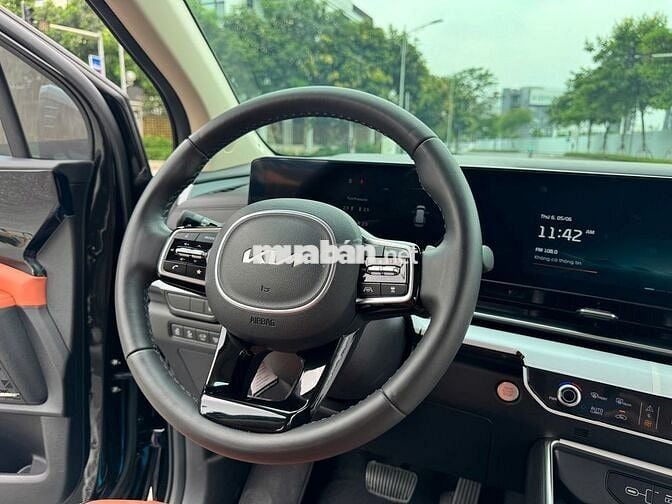 Kia Carnival 2.2D Signature 7s sản xuất 2024