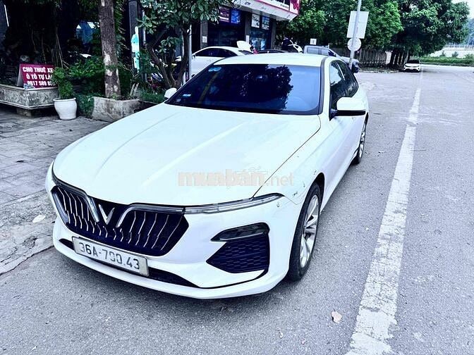 VinFast Lux A 2022 Trắng 11 vạn