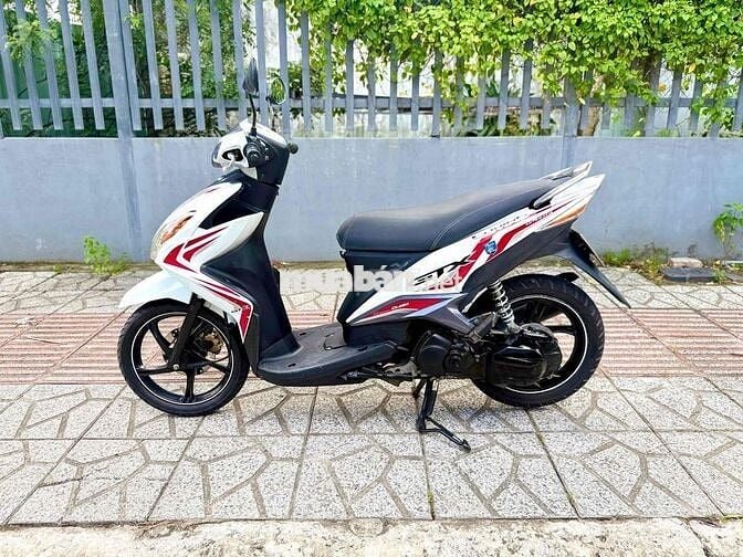 🛵Yamaha Luvias GTX Trắng Nguyên Zin Êm Ấm
