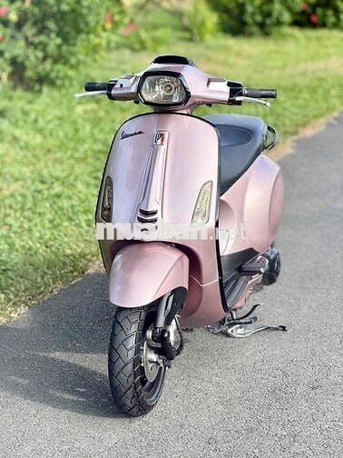 Piaggio Vespa 125c Hồng Porsche.Siêu Keng.Máy Chất