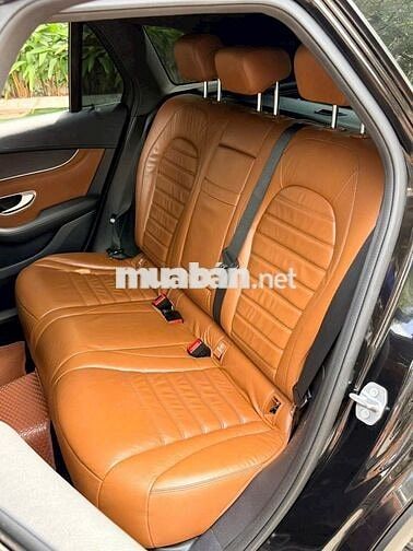 Mercedes-Benz GLC 300 2018 Đen 7 vạn