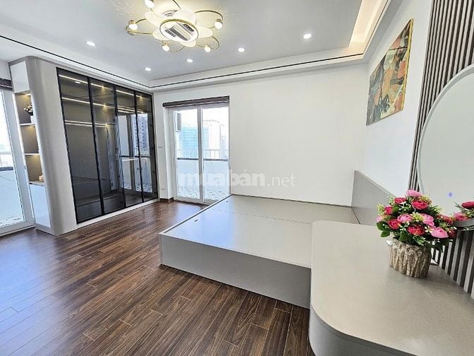 Chính chủ bán căn hộ Trung Yên 1- 58A Trung Kính, 130m2, 4pn, 3wc
