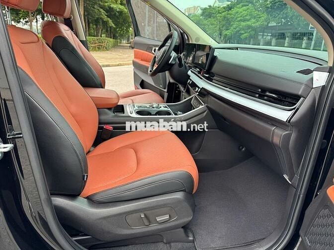 Kia Carnival 2.2D Signature 7s sản xuất 2024
