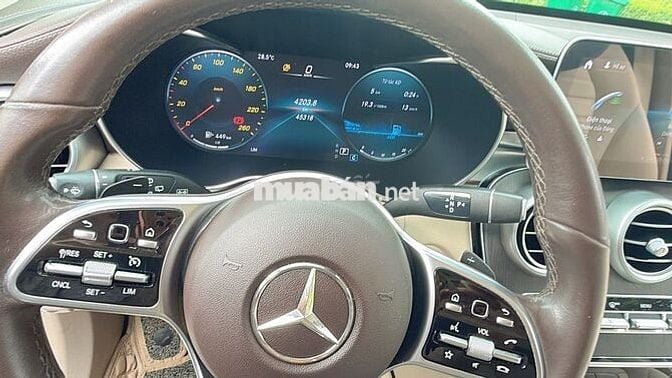 Mercedes-Benz GLC 300 4matic 2020 Đỏ 4 vạn km