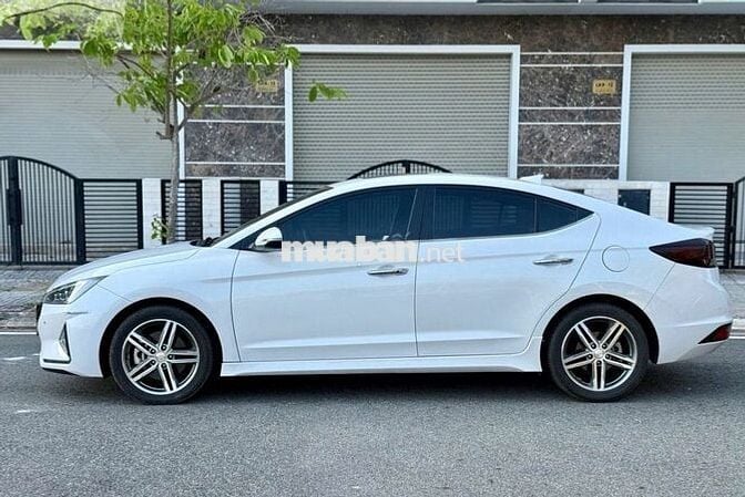 Hyundai Elantra Sport 1.6 AT 2019 - 440 Triệu