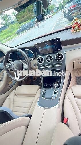 Mercedes-Benz GLC 300 4matic 2020 Đỏ 4 vạn km
