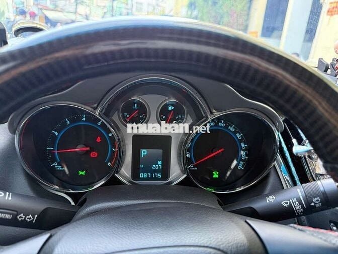 Chevrolet Cruze 2017 Tự động Xám 88k km