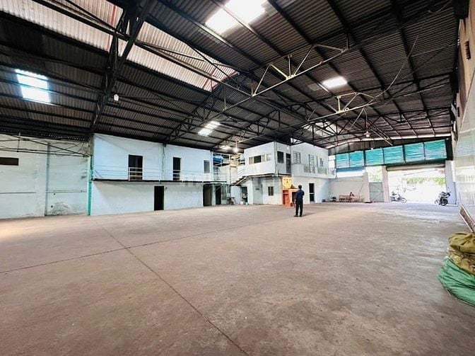 Cho thuê xưởng 1000m2 đg Ao Đôi xe cont vô đc có đ.3fa giá: 70tr/th TL