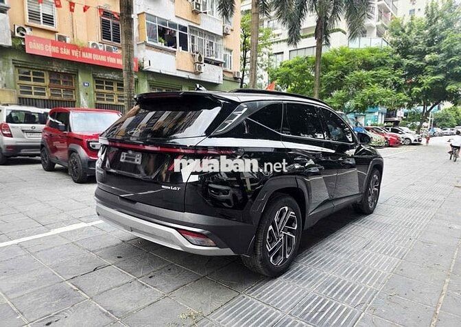 Hyundai Tucson 1.6T 2024 Đen 16000 km