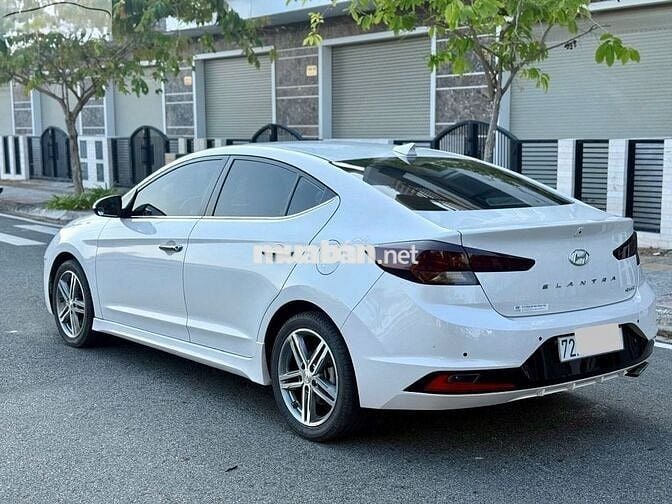 Hyundai Elantra Sport 1.6 AT 2019 - 440 Triệu