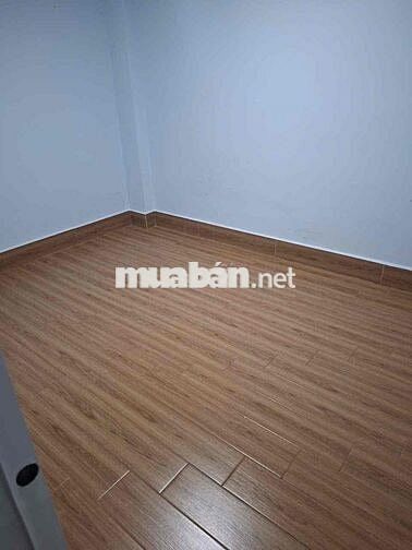 Nhà cho thuê nguyên căn giá 6tr ful nội thất ( gần chợ Phước Long)