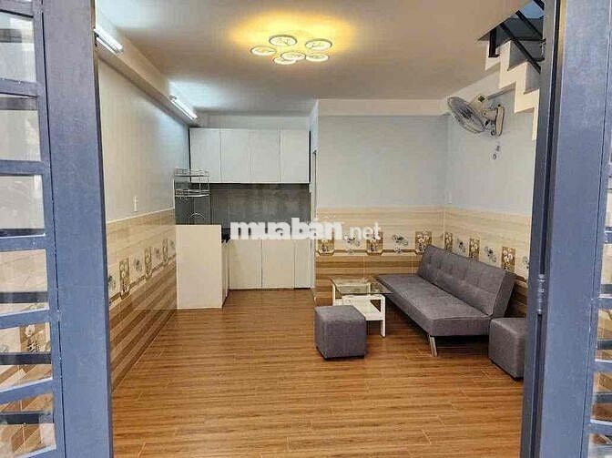 Nhà cho thuê nguyên căn giá 6tr ful nội thất ( gần chợ Phước Long)
