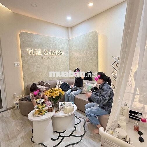 tuyển kĩ thuật viên  spa lượng cao