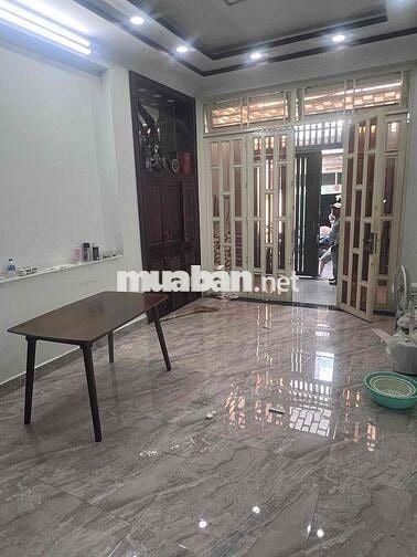 CHO THUÊ NHÀ ĐÚC 3 LẦU CHỦ SƠN MỚI KENG LẠI