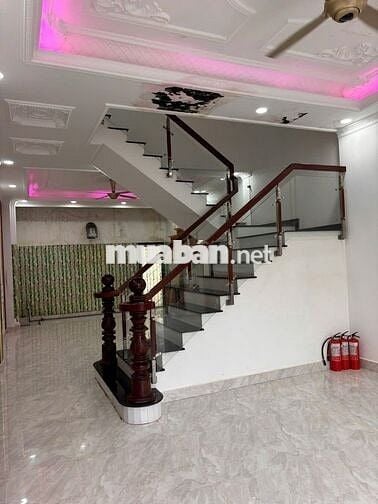 BÁN NHÀ 3 TẦNG Hội Nghịa Tân Uyên
