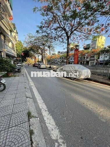 Bán nhà Hoàng Mai 5 tầng hiện đại - Cách 2 nhà ra phố