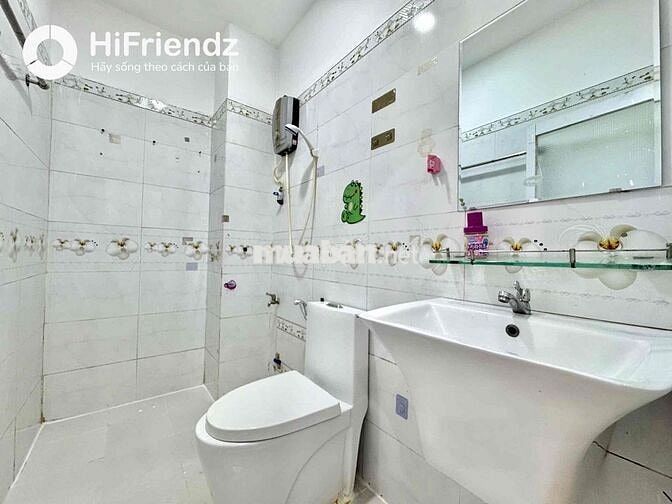 CĂN HỘ ĐẦY ĐỦ TIỆN ÍT MẶT TIỀN LỚN CỘNG HOÀ