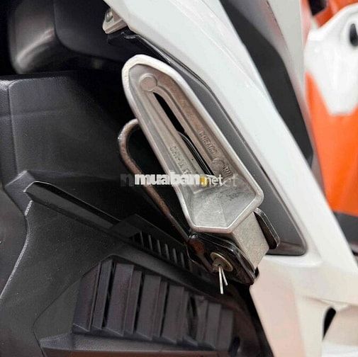 Honda Vario 150cc 2019 Trắng Đen Cam
