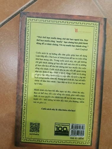 Sách - Người Nam Châm (Jack Canfield và D.D Watkins) 