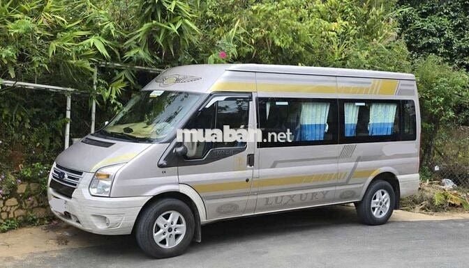Ford Transit 2018 16 chỗ