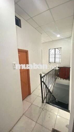 Cho thuê nhà 3pn hẻm xe tải đường Thoại Ngọc Hầu, P.Phú Thạnh, Tân Phú