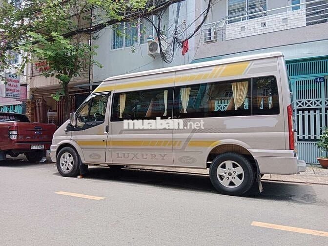 Ford Transit 2018 16 chỗ