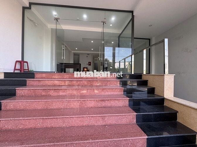 Mặt bằng kinh doanh mặt tiền Nguyễn Văn Linh KD tự do đa ngành nghề