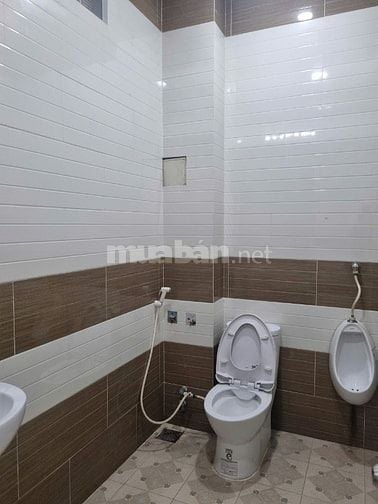 Mặt tiền kinh doanh Nguyễn thị thập 4x20 1lau 3pn 2wc trệt trống suốt