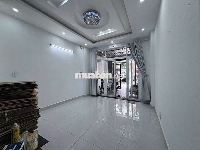 NHÀ NGUYÊN CĂN GẦN PHẠM VĂN ĐỒNG