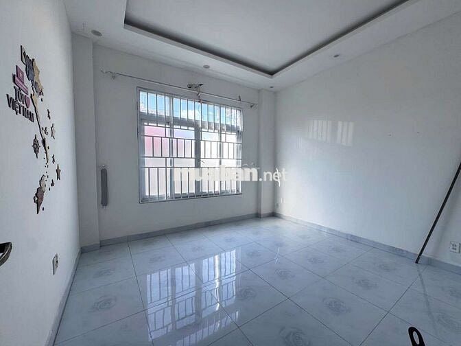 NHÀ NGUYÊN CĂN GẦN PHẠM VĂN ĐỒNG