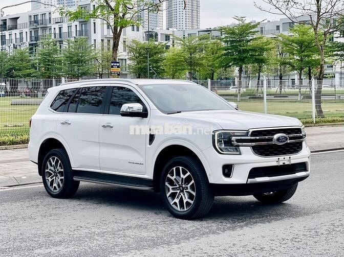 Ford Everest Titanium 2.0L 4x2 AT 2022 - 985 Triệu