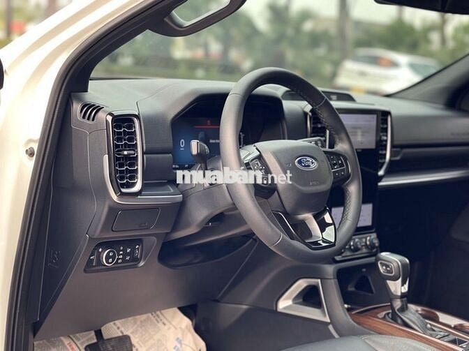 Ford Everest Titanium 2.0L 4x2 AT 2022 - 985 Triệu