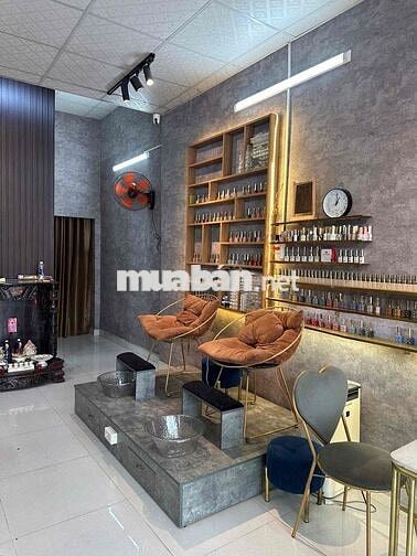 Sang Tiệm nails làm móng gội đầu thuê 6tr/tháng