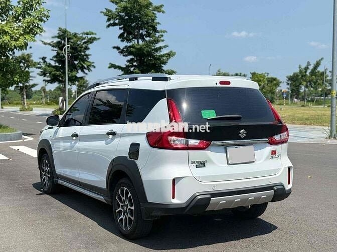 Suzuki XL7 2023 Trắng xe gia đình 5v km chuẩn