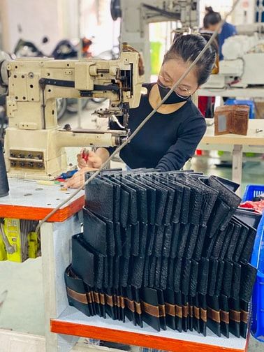 Xưởng Đồ Da Trường Chinh tại TPHCM - Tìm Đối Tác Mua Sỉ 