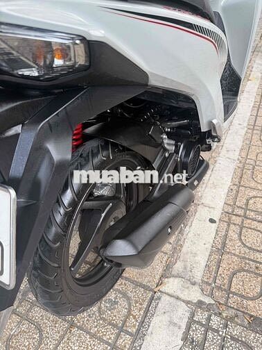 Honda Vision 2023 Thể thao bánh lớn