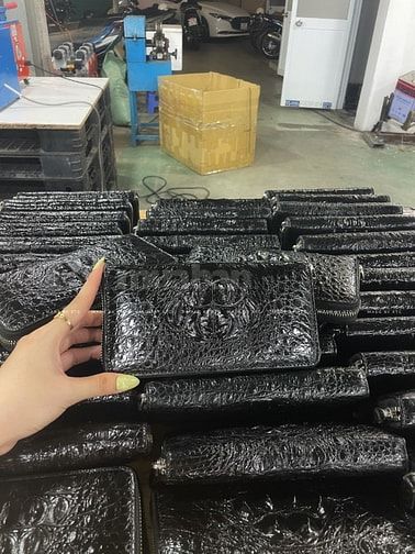 Xưởng Đồ Da Trường Chinh tại TPHCM - Tìm Đối Tác Mua Sỉ 