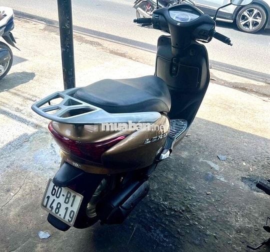 Honda Lead 2011 còn rata đẹp.