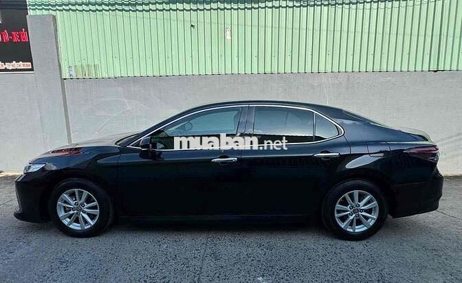 Toyota Camry 2.0G 2023 Đen Số tự động