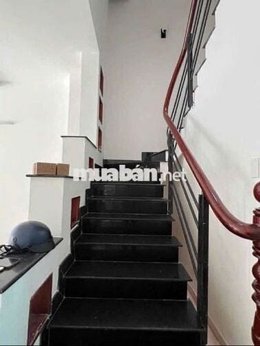Nhà 1 Trệt 3 Lầu 5PN 4x18m Mặt Tiền Đường Số KDC Phạm Hữu Lầu Q.7