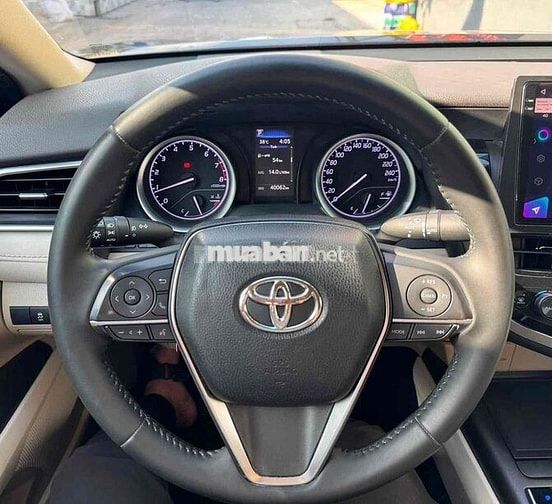 Toyota Camry 2.0G 2023 Đen Số tự động