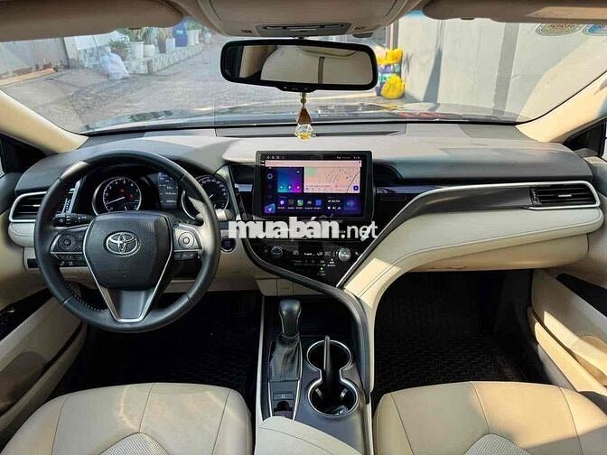 Toyota Camry 2.0G 2023 Đen Số tự động