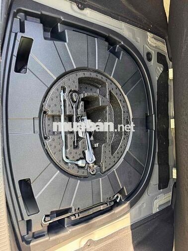Toyota Camry 2.0G 2023 Đen Số tự động