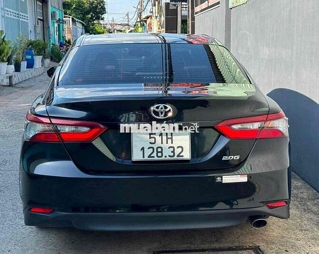 Toyota Camry 2.0G 2023 Đen Số tự động