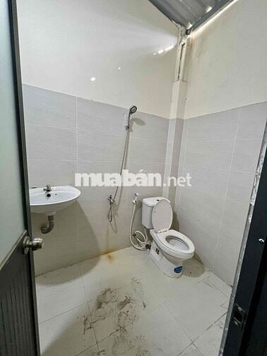 Cho Thuê Xưởng DT 9x25 Hẻm Xe Tải Vườn Lài APĐ Q12 Giáp Gò Vấp