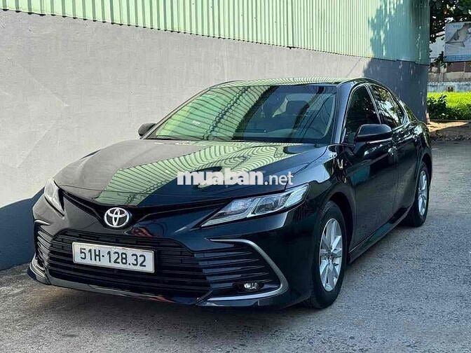 Toyota Camry 2.0G 2023 Đen Số tự động