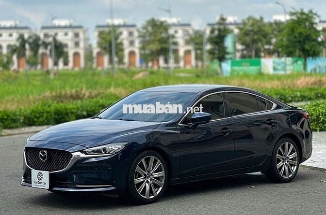 Mazda 6 2.0 Premium 2021 Đen 40.000 km