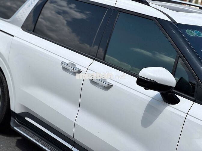 Kia Carnival Signature 2024 Trắng 7 chỗ Diesel